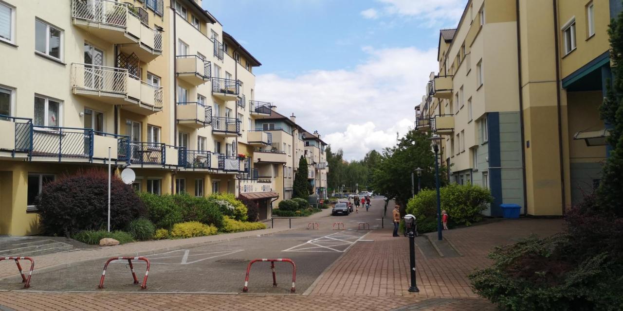 Classic Apartament Metro Kabaty Warschau Exterior foto