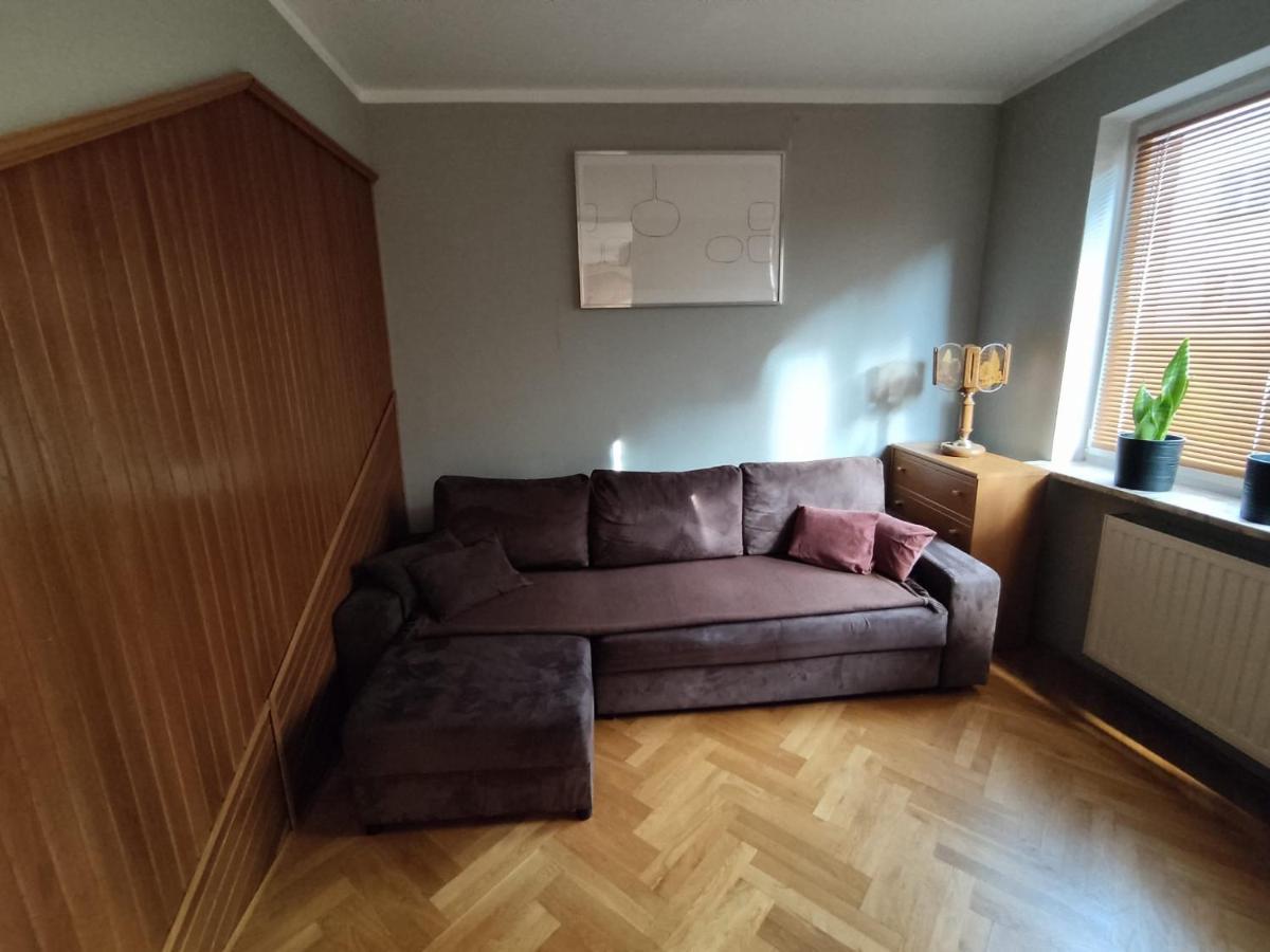 Classic Apartament Metro Kabaty Warschau Exterior foto