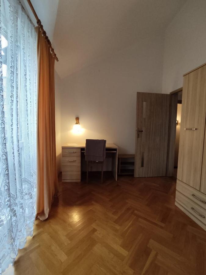 Classic Apartament Metro Kabaty Warschau Exterior foto